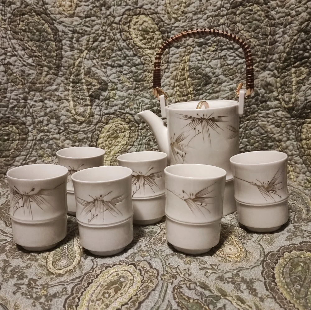8 Piece Japanese Asian Vintage Green Tea Sake Set 1950's 1960's 6 Cups Bamboo